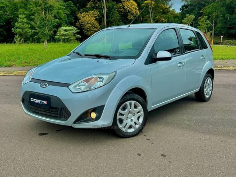 FORD - FIESTA - 2013/2013 - Prata - R$ 69.000,00