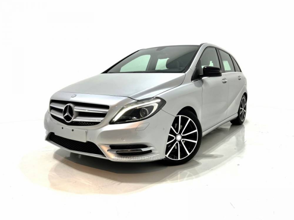 MERCEDES-BENZ - B 200 - 2014/2014 - Prata - Sob Consulta