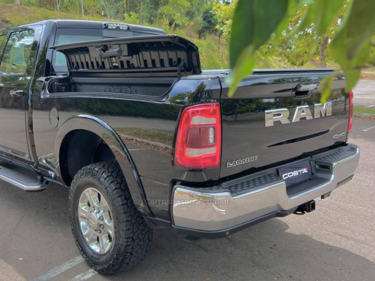 RAM - 2500 LARAMIE - 2021/2021 - Preta - R$ 369.900,00