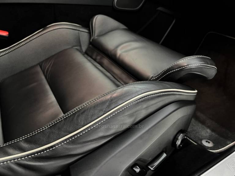 VOLVO - S60 - 2020/2020 - Prata - Sob Consulta