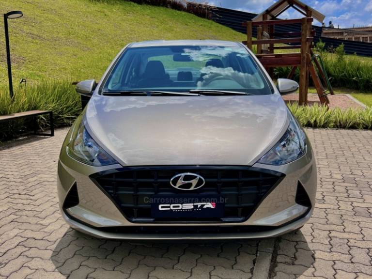 HYUNDAI - HB20S - 2022/2022 - Dourada - Sob Consulta