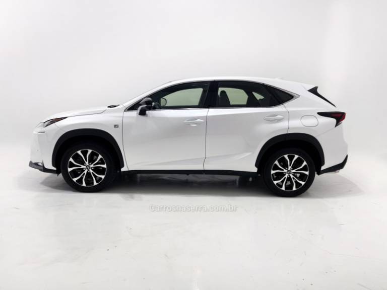 LEXUS - NX200 T - 2016/2016 - Branca - Sob Consulta