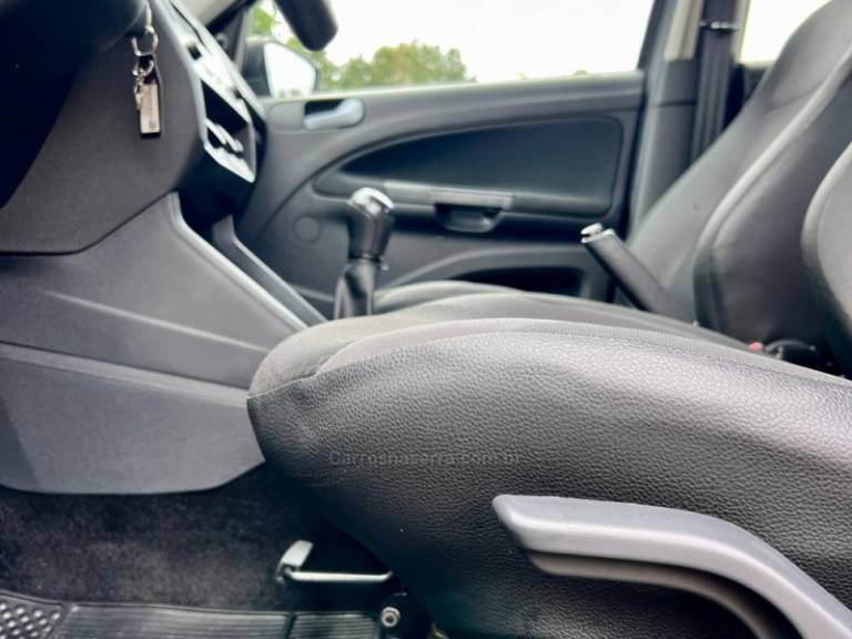 VOLKSWAGEN - GOL - 2018/2018 - Preta - R$ 49.000,00