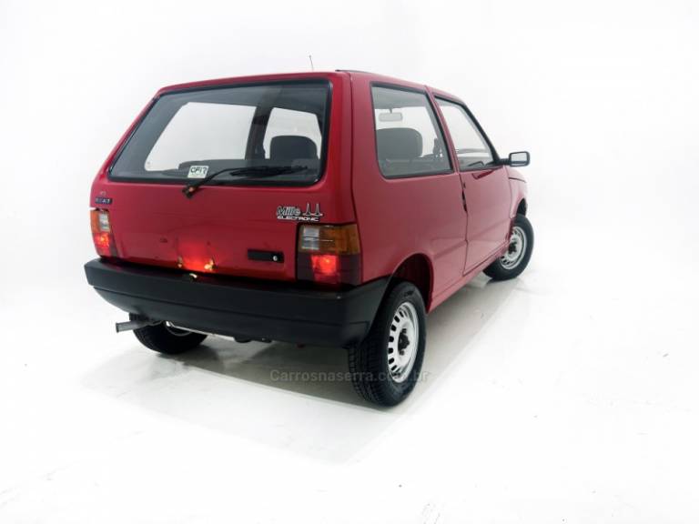 FIAT - UNO - 1994/1994 - Vermelha - Sob Consulta