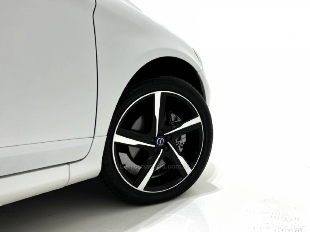VOLVO - XC60 - 2015/2015 - Branca - Sob Consulta