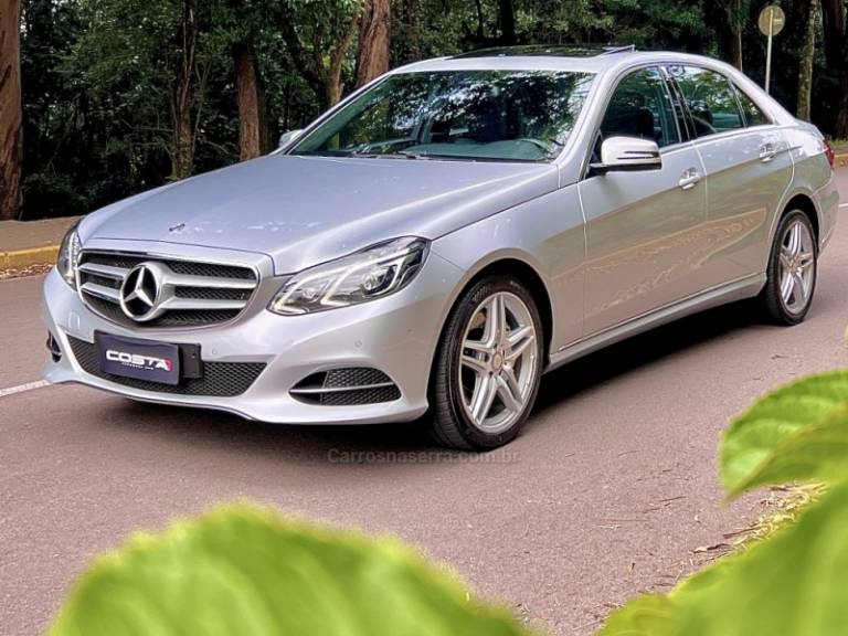 MERCEDES-BENZ - E 400 - 2016/2016 - Prata - R$ 189.900,00