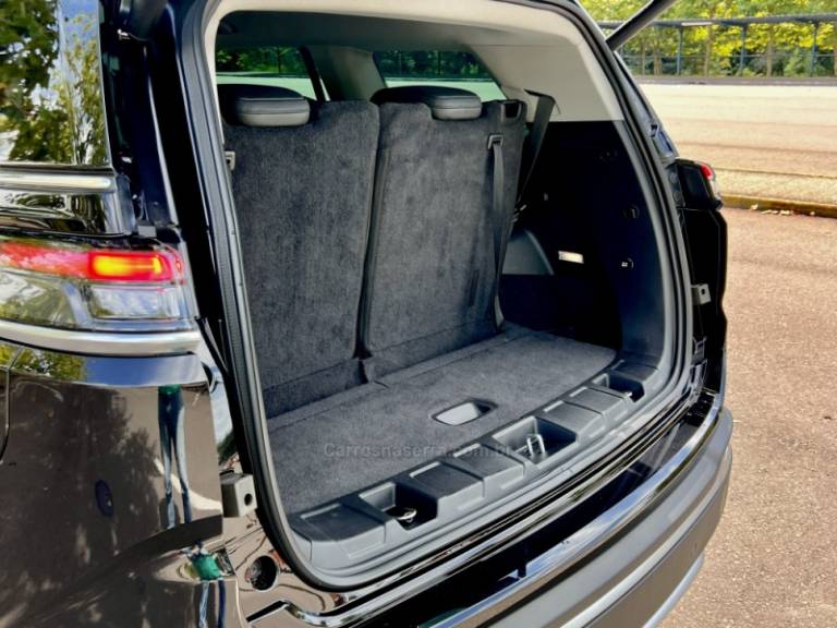 JEEP - COMMANDER - 2023/2023 - Preta - Sob Consulta