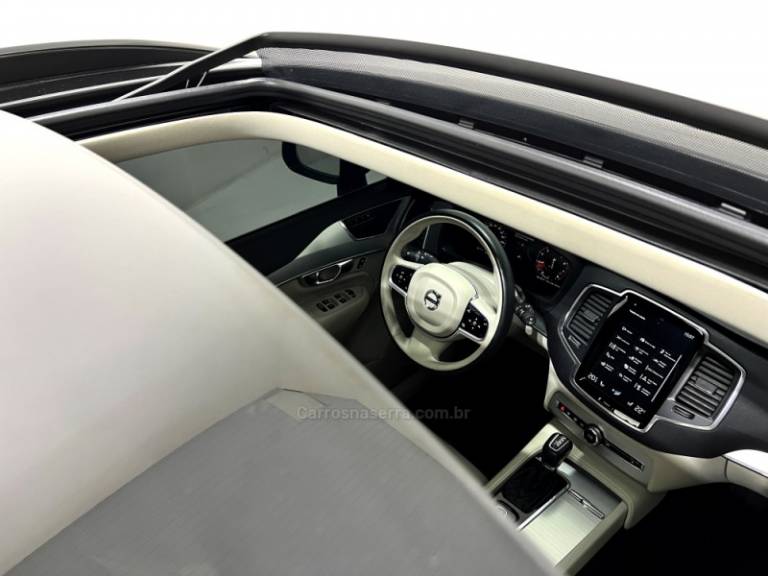 VOLVO - XC90 - 2019/2019 - Preta - Sob Consulta