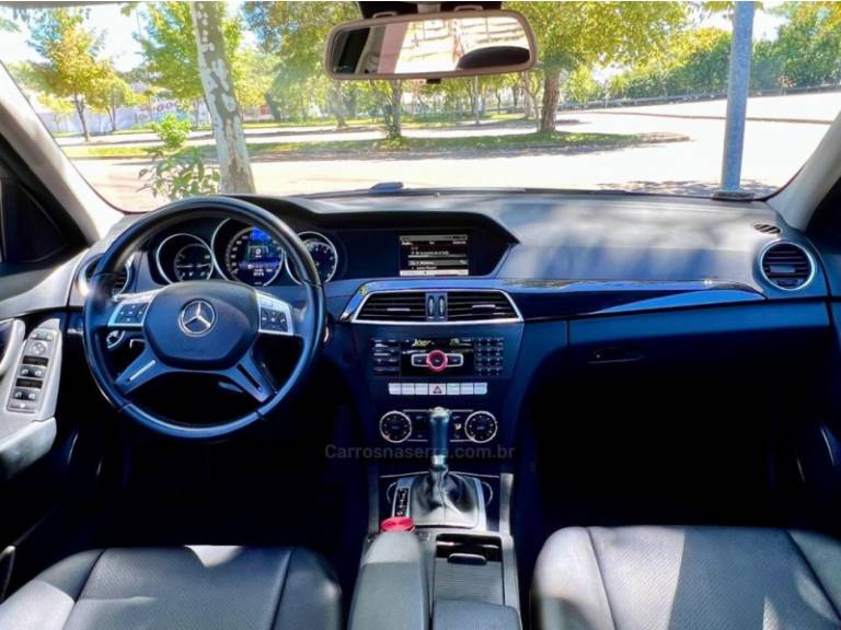 MERCEDES-BENZ - C 180 - 2014/2014 - Cinza - R$ 79.900,00
