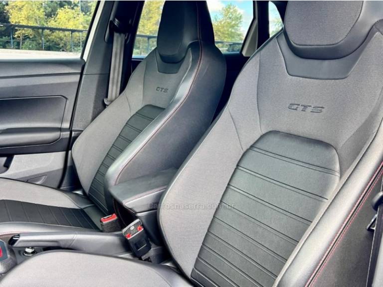 VOLKSWAGEN - POLO - 2021/2021 - Branca - R$ 114.000,00