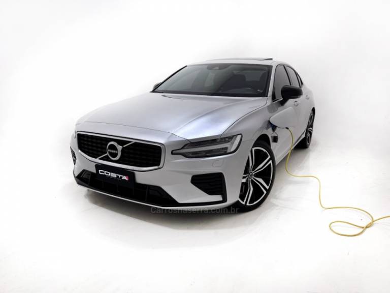 VOLVO - S60 - 2020/2020 - Prata - Sob Consulta