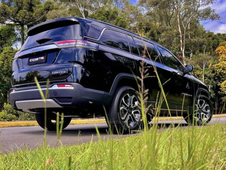 JEEP - COMMANDER - 2023/2023 - Preta - Sob Consulta