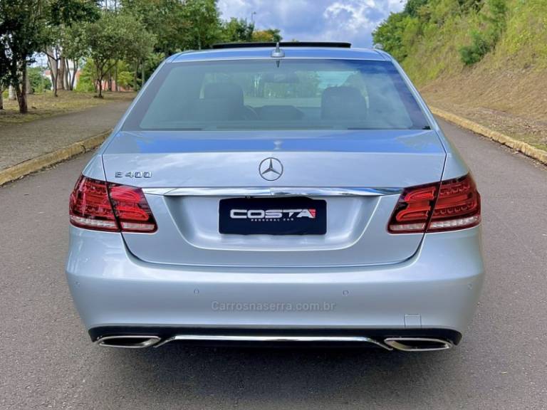 MERCEDES-BENZ - E 400 - 2016/2016 - Prata - R$ 189.900,00