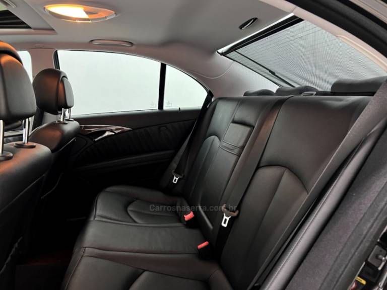 MERCEDES-BENZ - E 350 - 2007/2007 - Preta - Sob Consulta