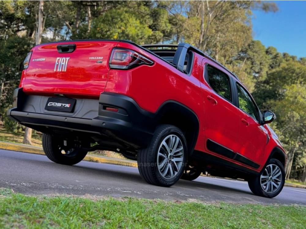 FIAT - STRADA - 2022/2022 - Vermelha - R$ 111.900,00