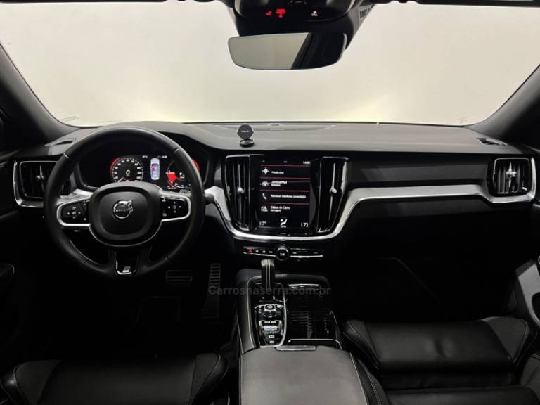 VOLVO - S60 - 2020/2020 - Prata - Sob Consulta