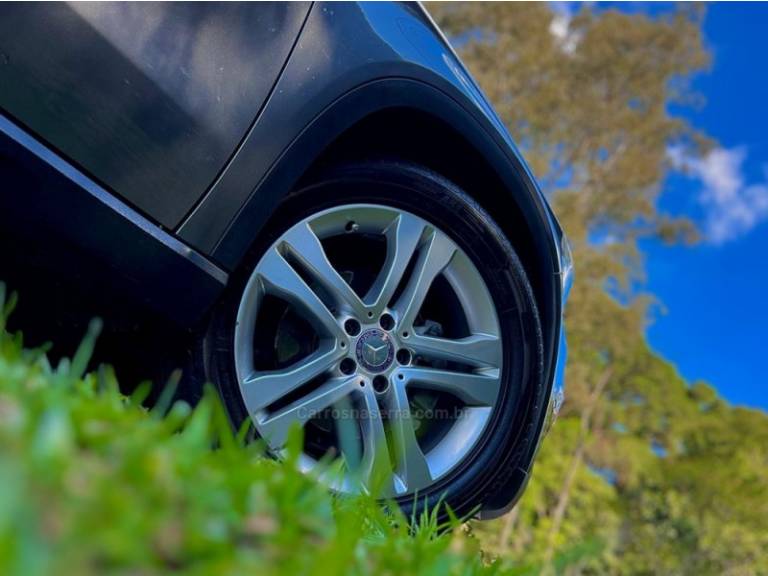 MERCEDES-BENZ - GLA 200 - 2015/2015 - Cinza - R$ 119.900,00