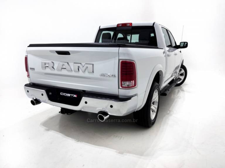 RAM - CLASSIC - 2023/2023 - Branca - Sob Consulta