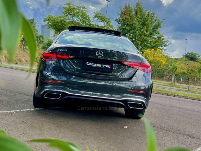 MERCEDES-BENZ - C 200 - 2022/2022 - Cinza - R$ 289.000,00
