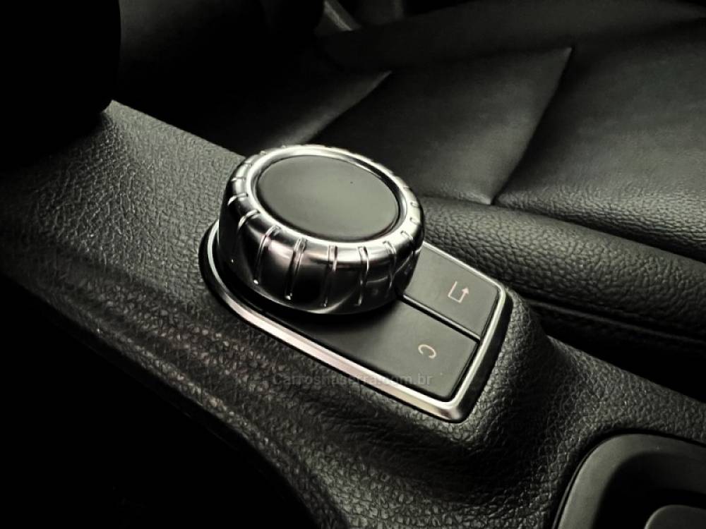 MERCEDES-BENZ - B 200 - 2014/2014 - Prata - Sob Consulta