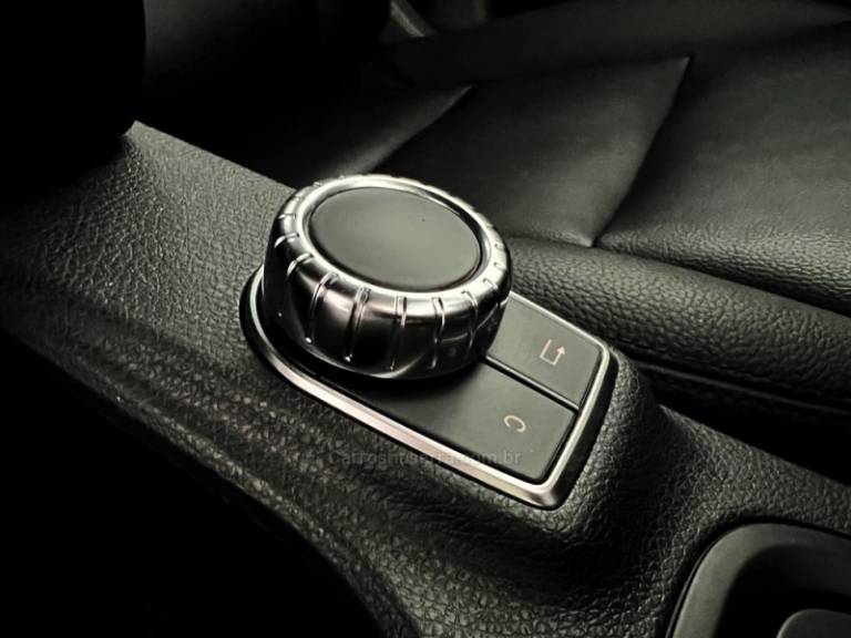 MERCEDES-BENZ - B 200 - 2014/2014 - Prata - Sob Consulta