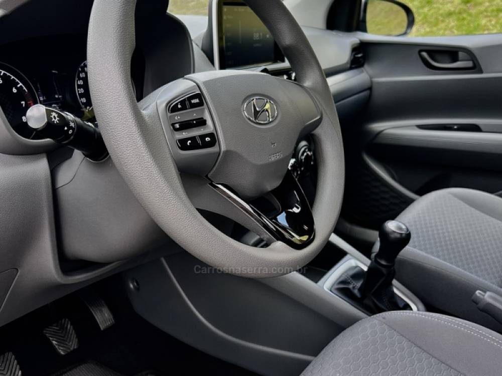 HYUNDAI - HB20S - 2022/2022 - Dourada - Sob Consulta