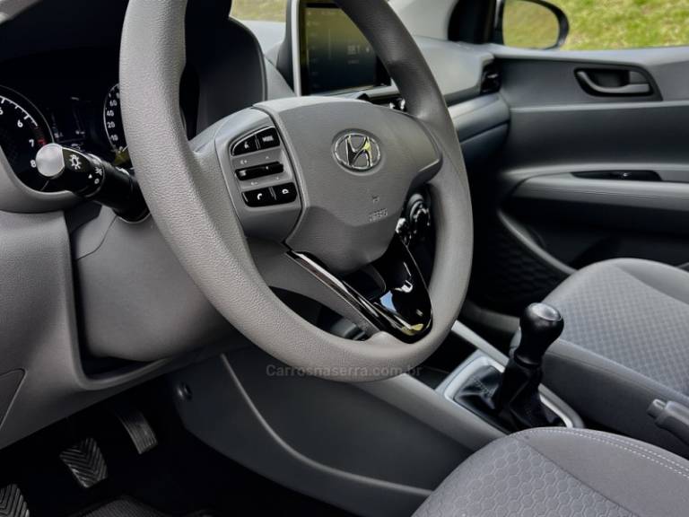 HYUNDAI - HB20S - 2022/2022 - Dourada - Sob Consulta