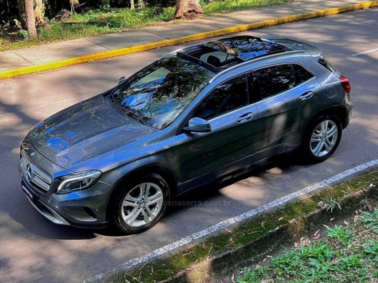 MERCEDES-BENZ - GLA 200 - 2015/2015 - Cinza - R$ 119.900,00