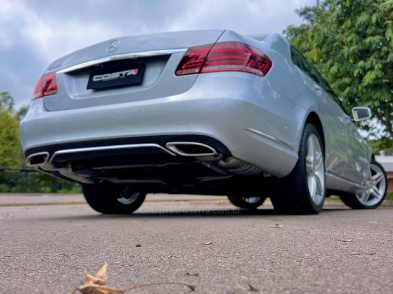 MERCEDES-BENZ - E 400 - 2016/2016 - Prata - R$ 189.900,00