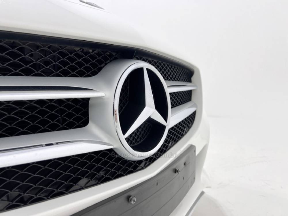 MERCEDES-BENZ - C 180 - 2015/2015 - Branca - Sob Consulta