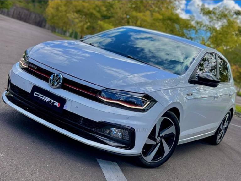 VOLKSWAGEN - POLO - 2021/2021 - Branca - R$ 114.000,00