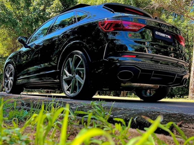 AUDI - RS Q3 - 2022/2022 - Preta - Sob Consulta