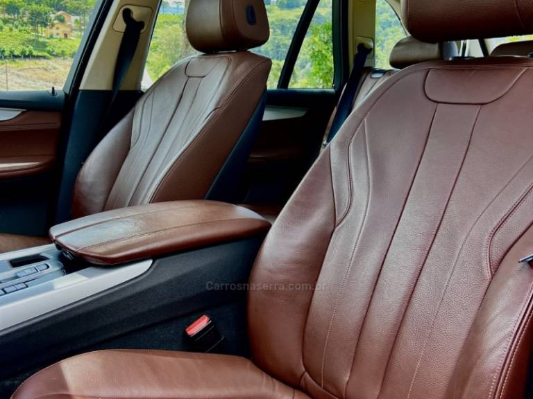 BMW - X5 - 2015/2015 - Cinza - Sob Consulta